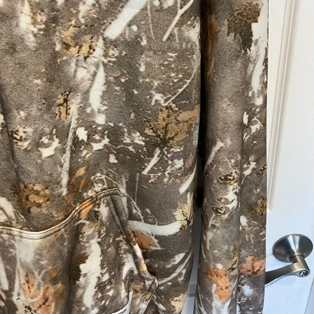 COMFRT Camo Hooded Sweatshirt - Picture 3 of 4